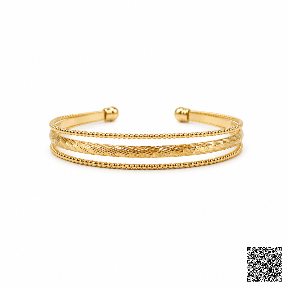 Eleganter Goldfarbener Offener Armreif Stilvoller Damen Im