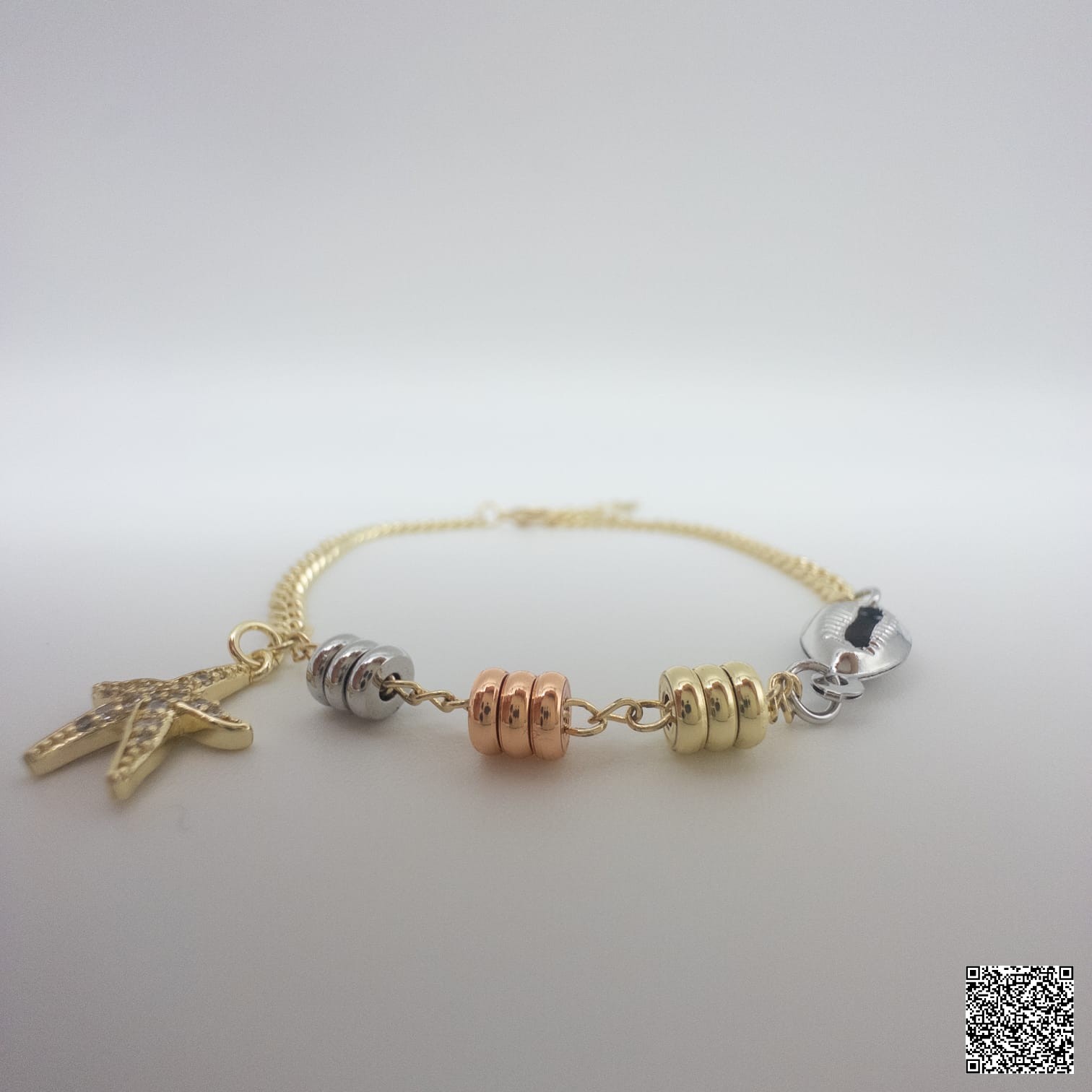 Vergoldetes Damen Armband Mit Dreifarbigen Perlen & Zirkonia