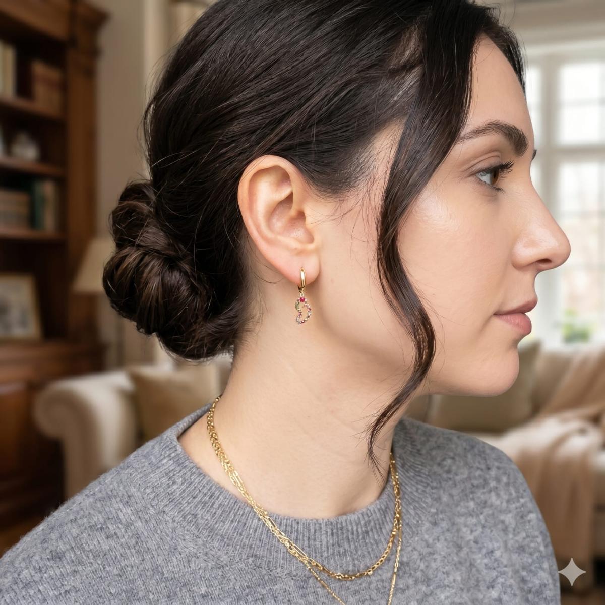 Goldfarbenes Schmuckset Mit Weihnachtsstrumpf-Anhängern