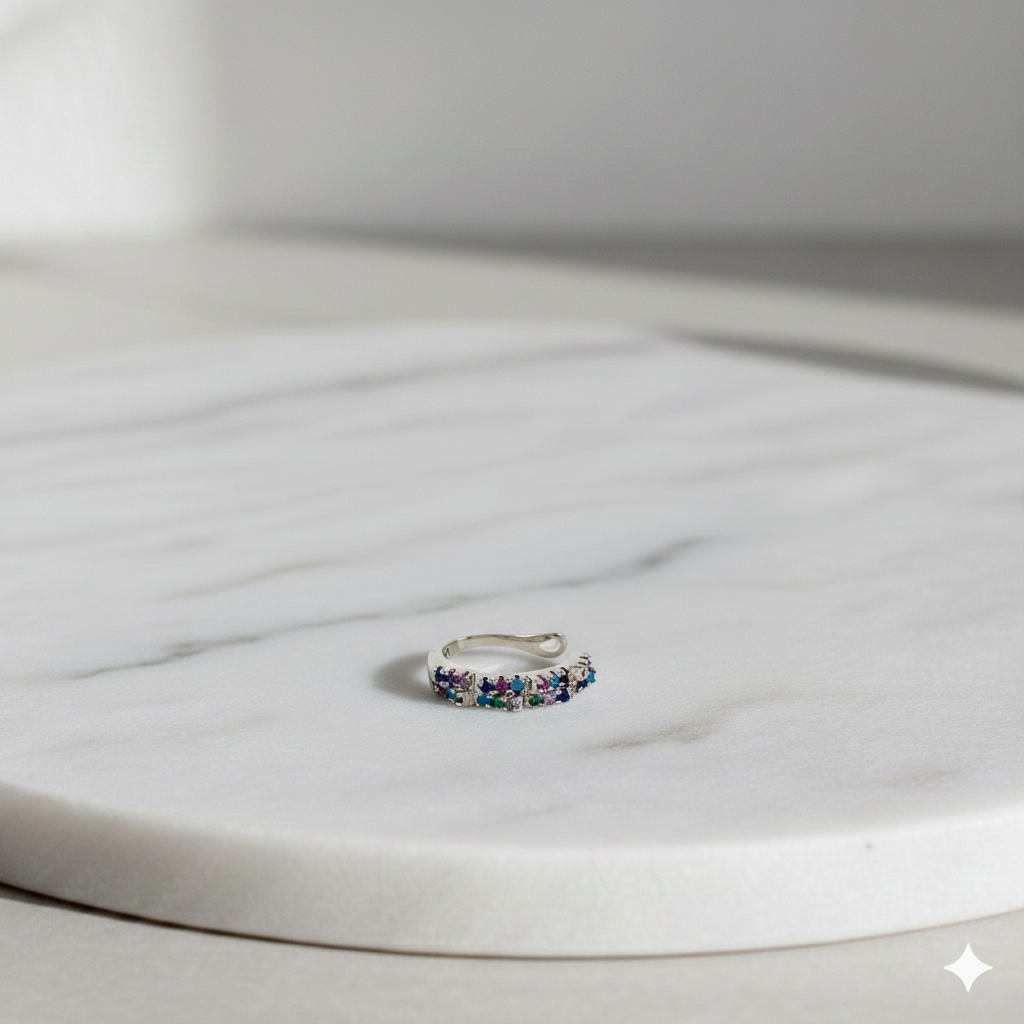 Verstellbarer Ear Cuff Mit Bunten Zirkonia Silberfarbener Ohrclip