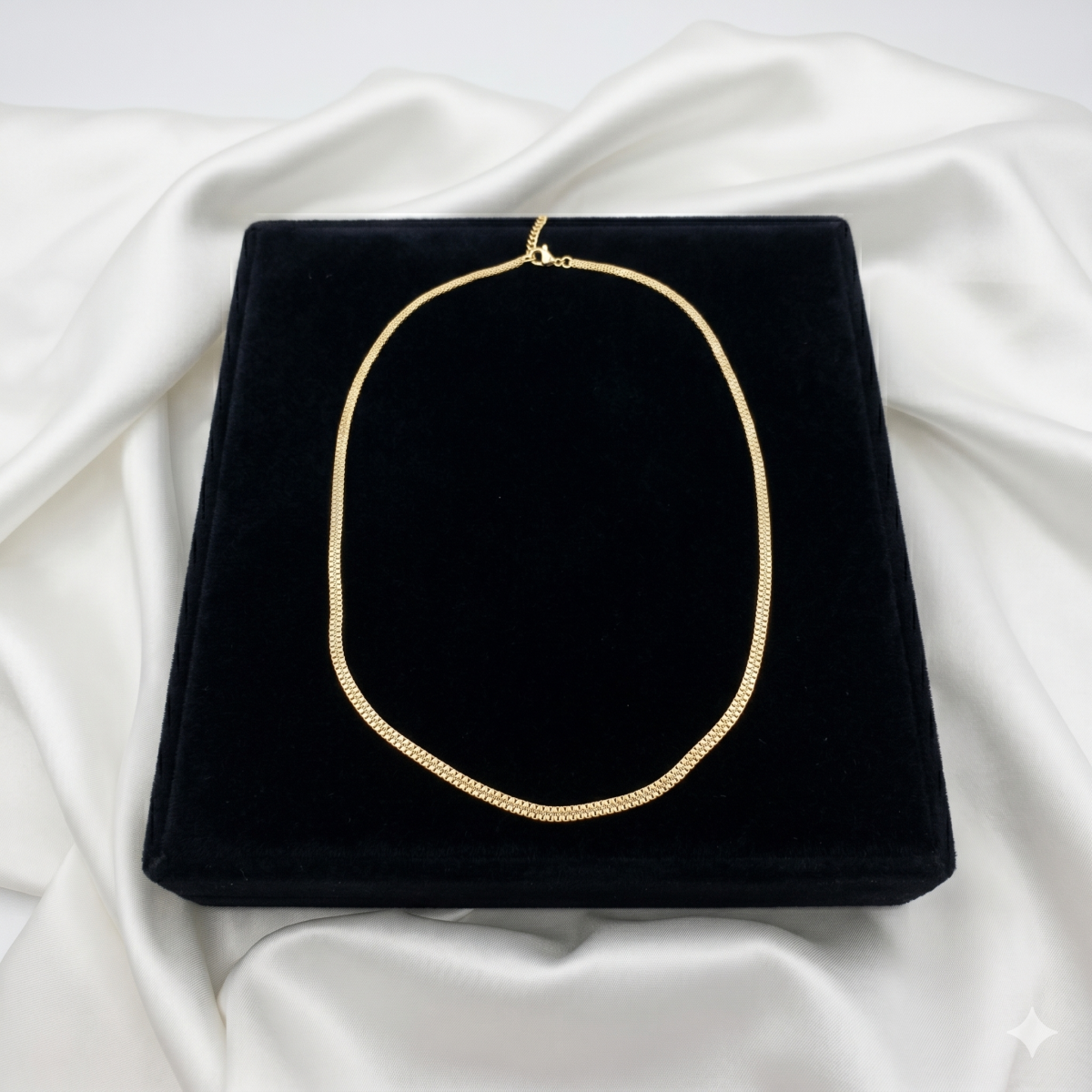 Elegante Goldfarbene Mesh-Halskette Für Damen Minimalistische