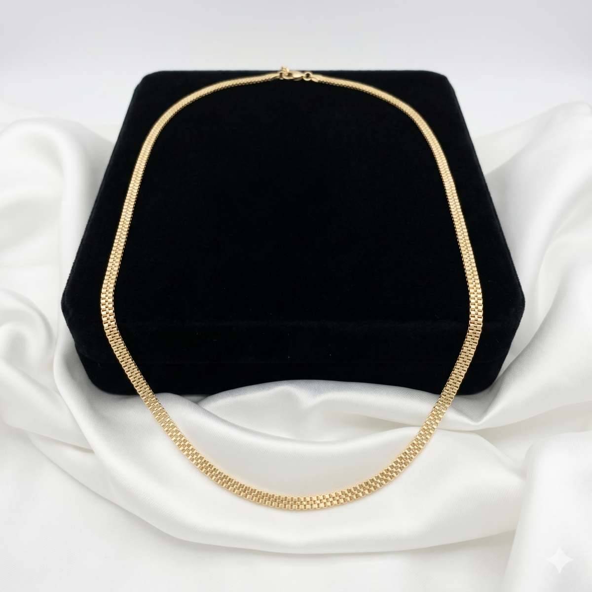Goldfarbene Schlangen Halskette Elegante Damen Kette