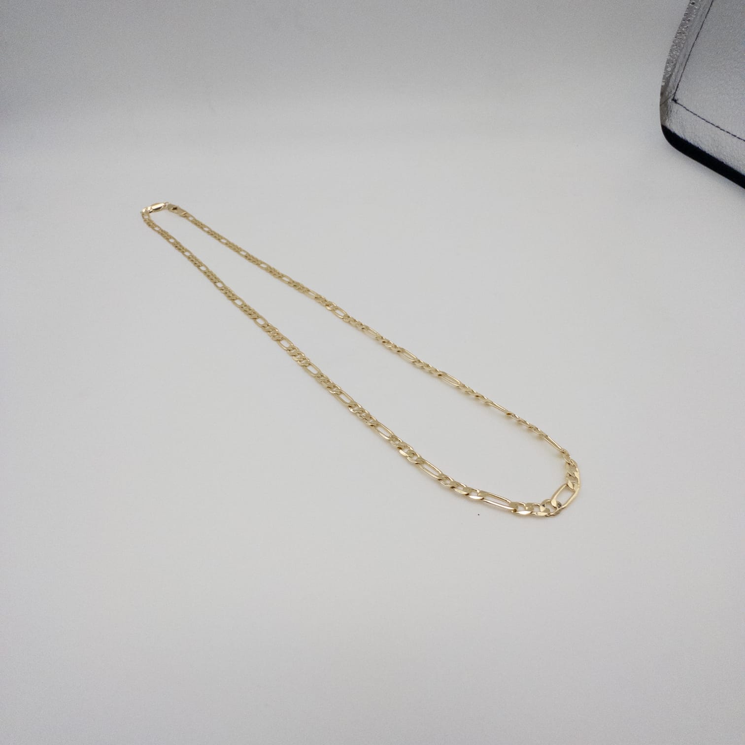 Goldfarbene Gliederkette Für Damen Elegante Statement Halskette