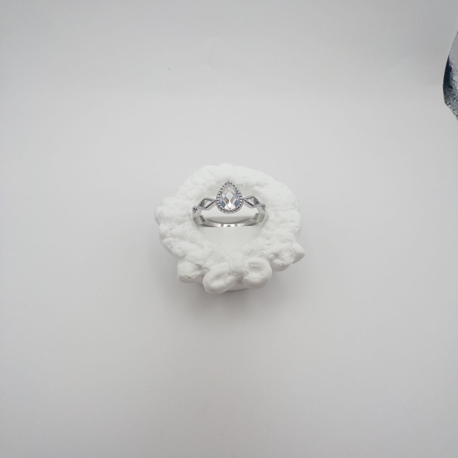 Eleganter Damen Ring Silber Mit Funkelndem Tropfenstein