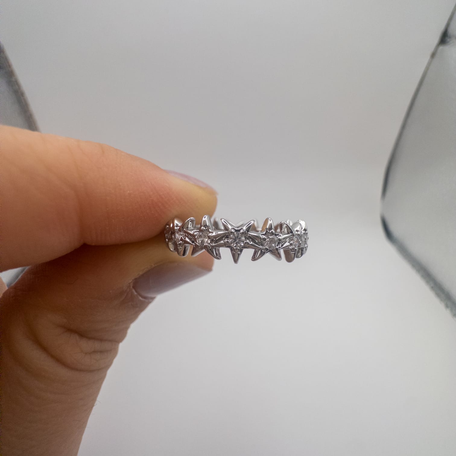 Eleganter Silberring Mit Funkelndem Sternen-Design