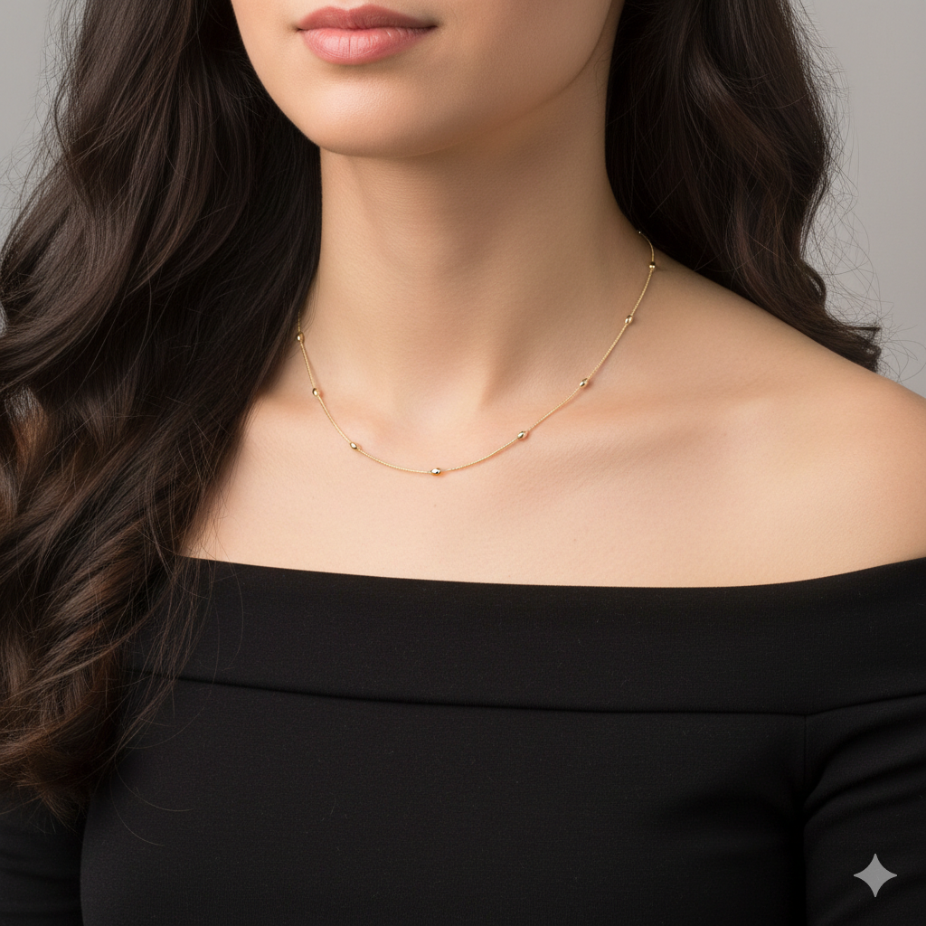 Elegante Gold-Halskette Mit Perlen-Details