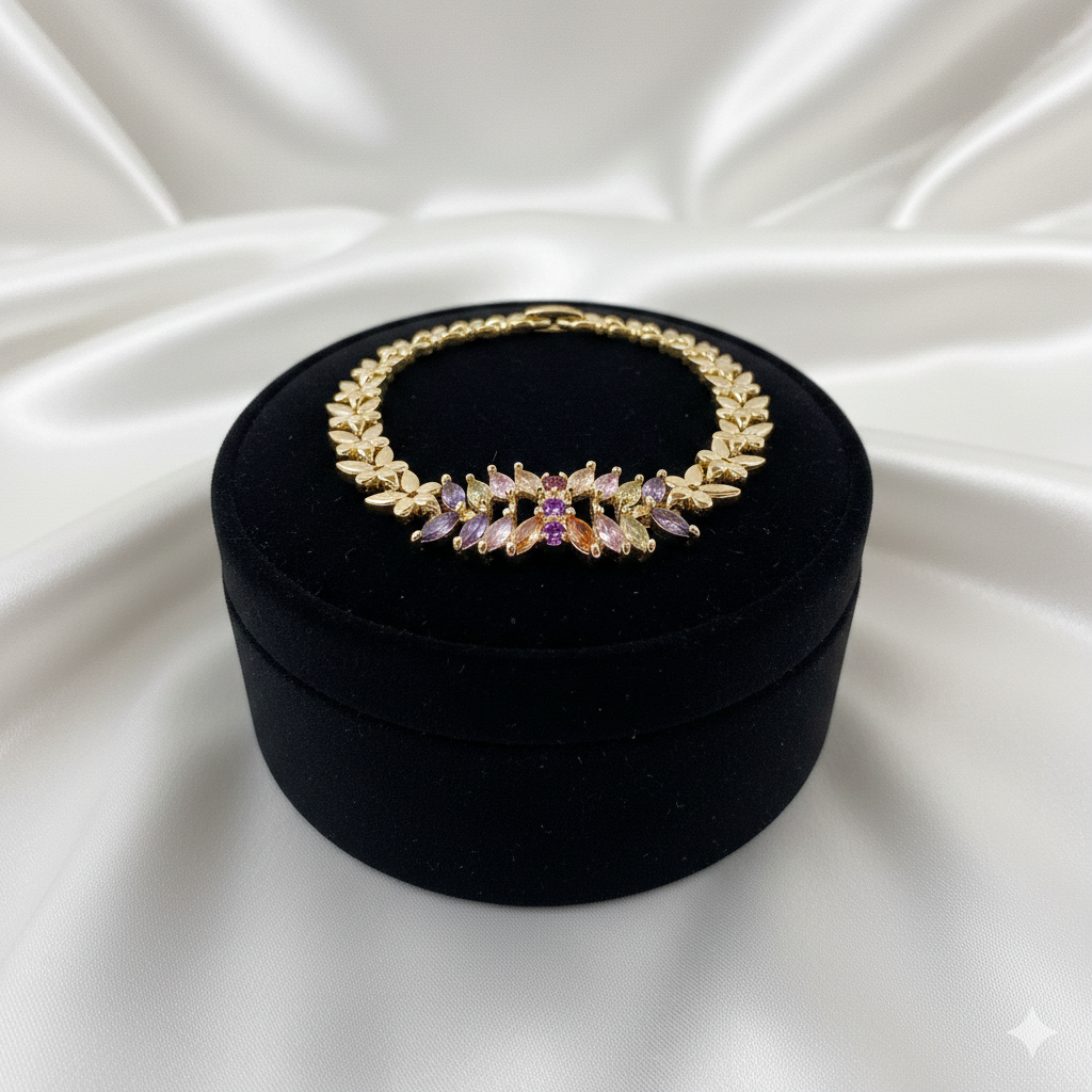 Elegantes Gold-Armband Mit Funkelnden Blütensteinen