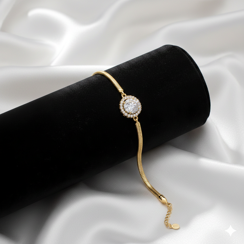 Elegantes Goldfarbenes Armband Mit Rundem Zirkonia-Stein