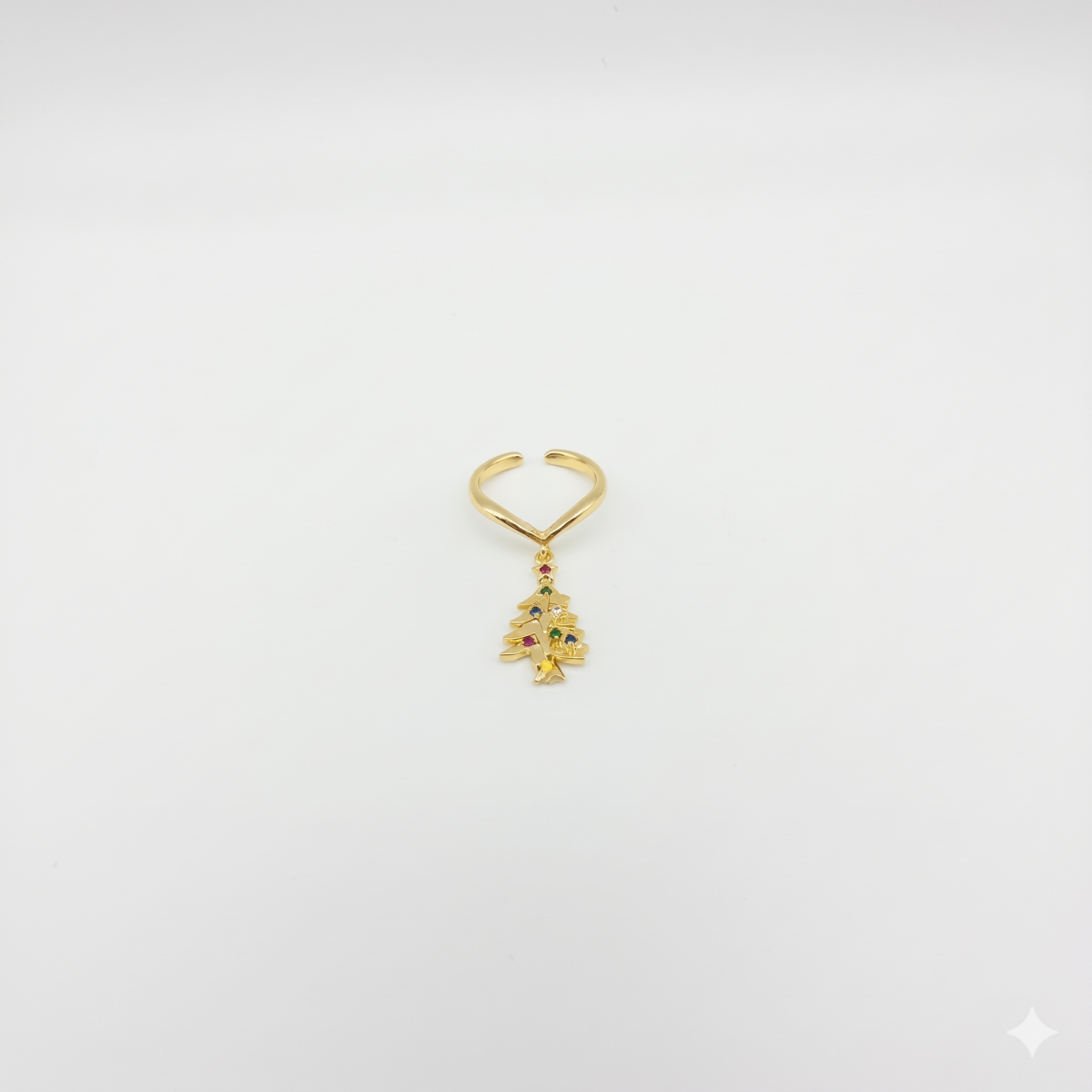 Goldfarbener Anhänger Mit Elegantem Design