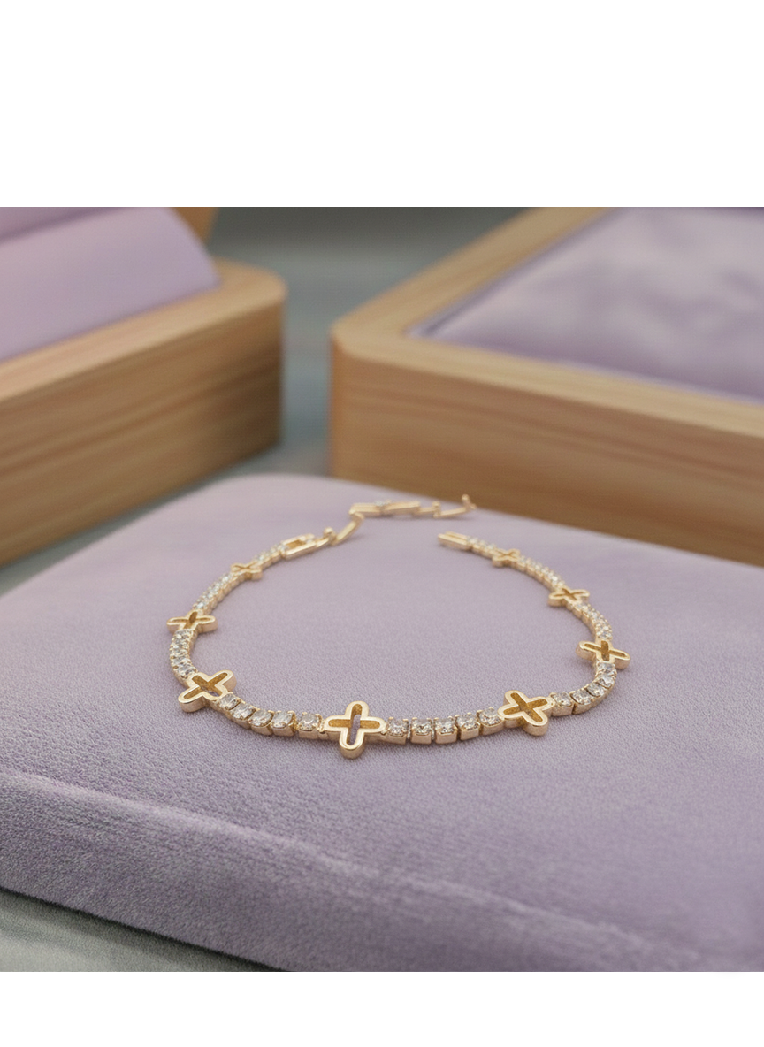 Elegantes Tennisarmband Mit Kleeblatt-Design Und Zirkonia In Gold