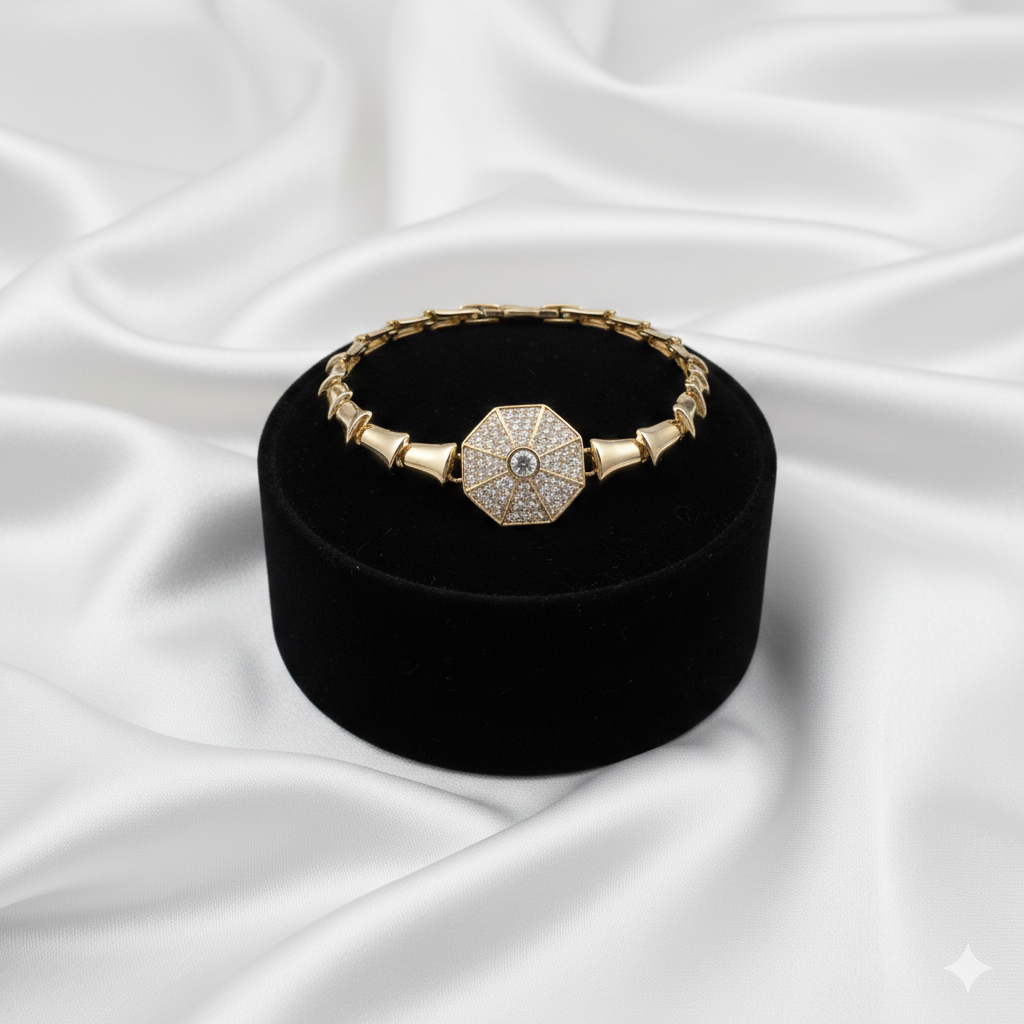 Elegantes Goldfarbenes Armband Mit Funkelndem Zirkonia-Element