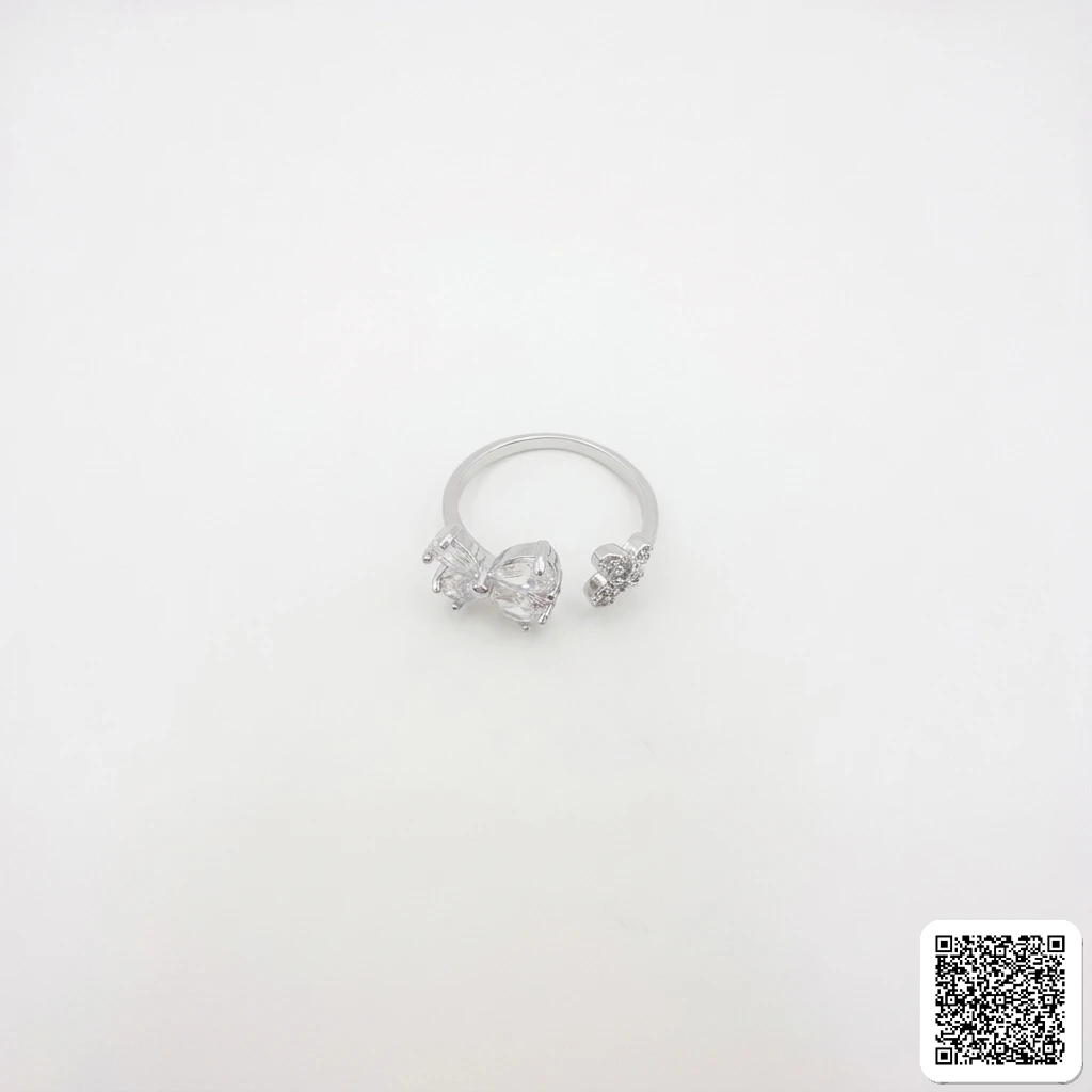 Eleganter Offener Schleifenring Aus 925Er Silber Mit Zirkonia
