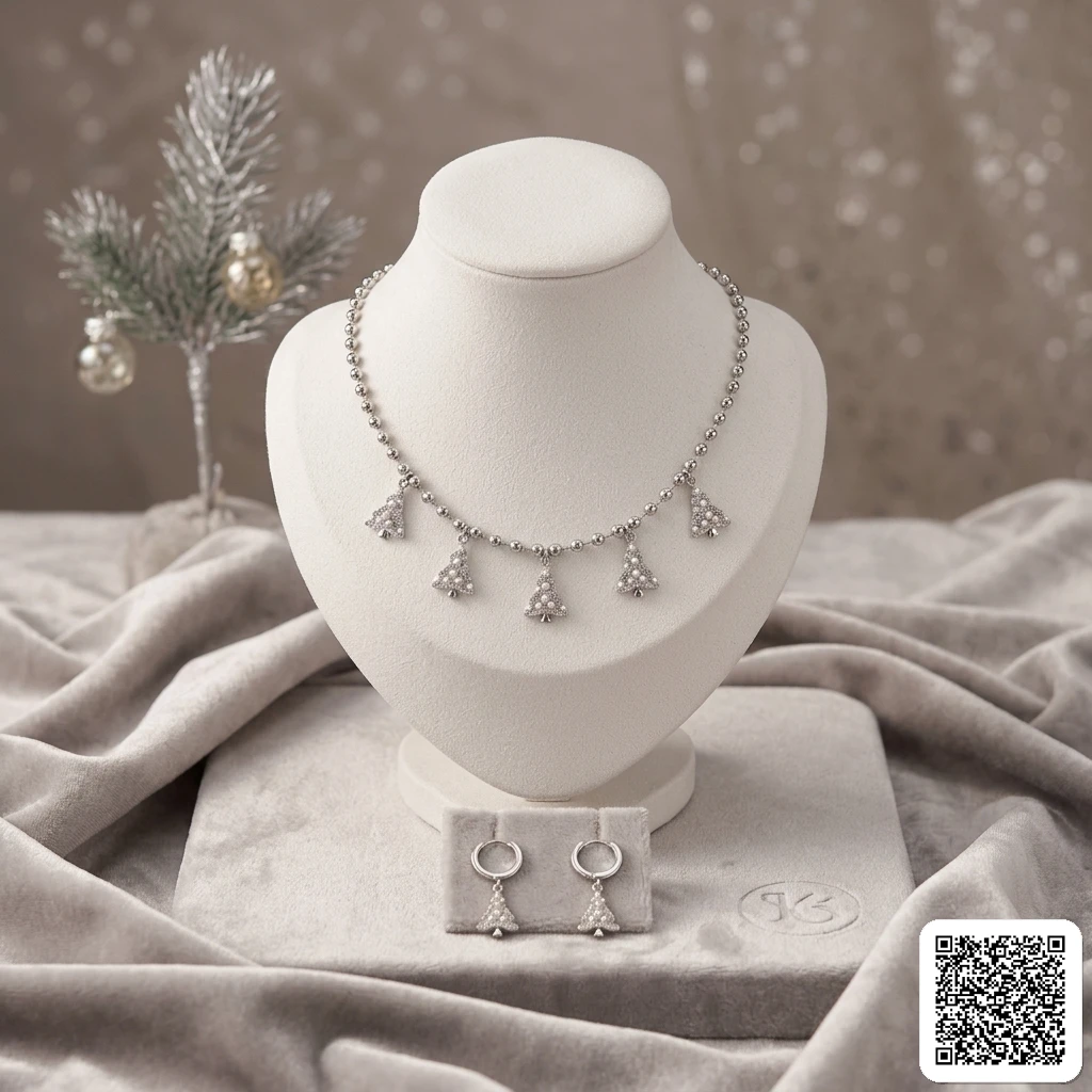 Silbernes Weihnachtsbaum Schmuckset Mit Kette Und Ohrringen