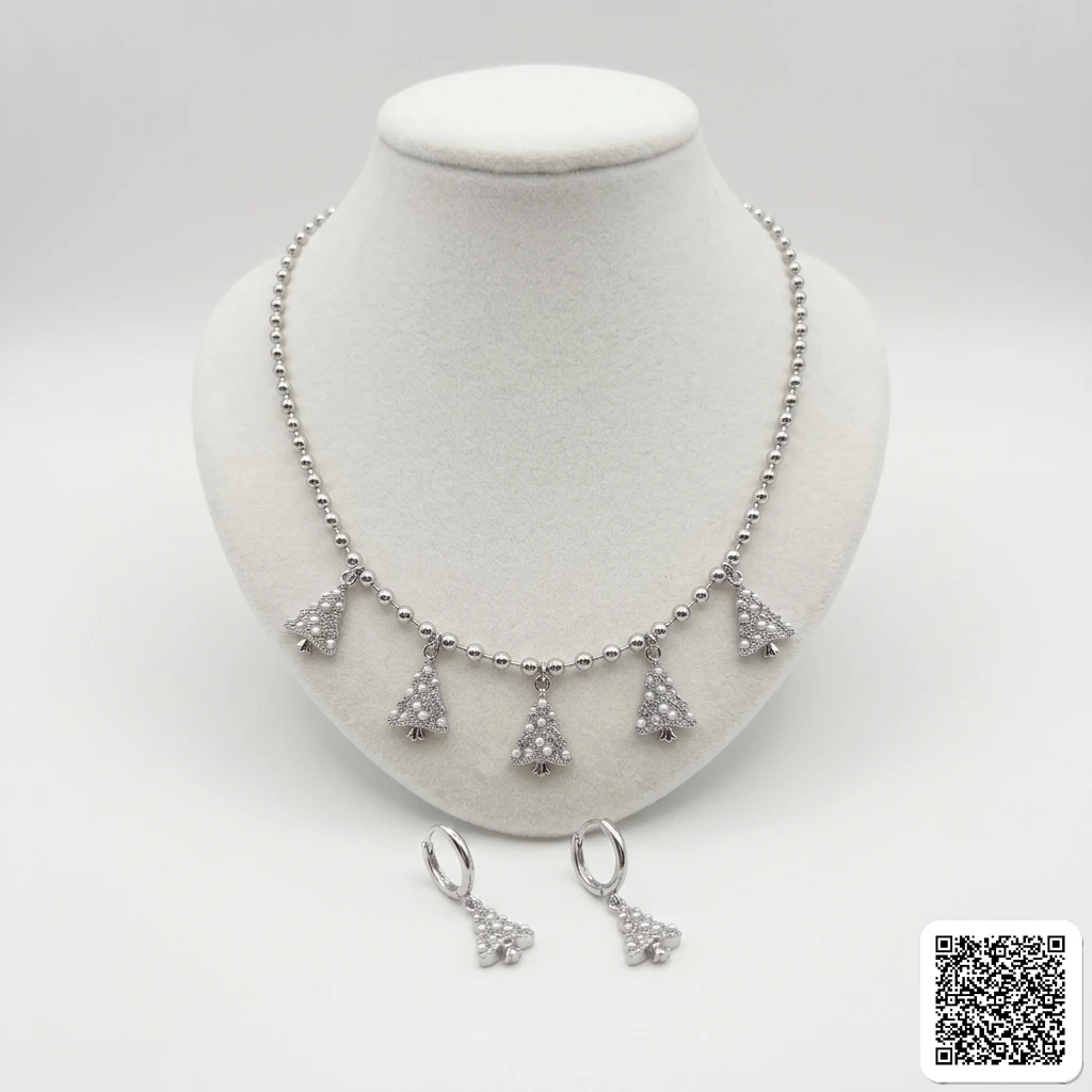 Silbernes Weihnachtsbaum Schmuckset Mit Kette Und Ohrringen