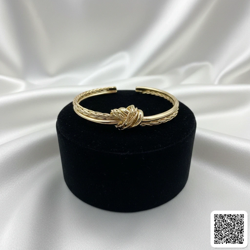 Eleganter Offener Armreif Mit Knoten-Design In Goldoptik