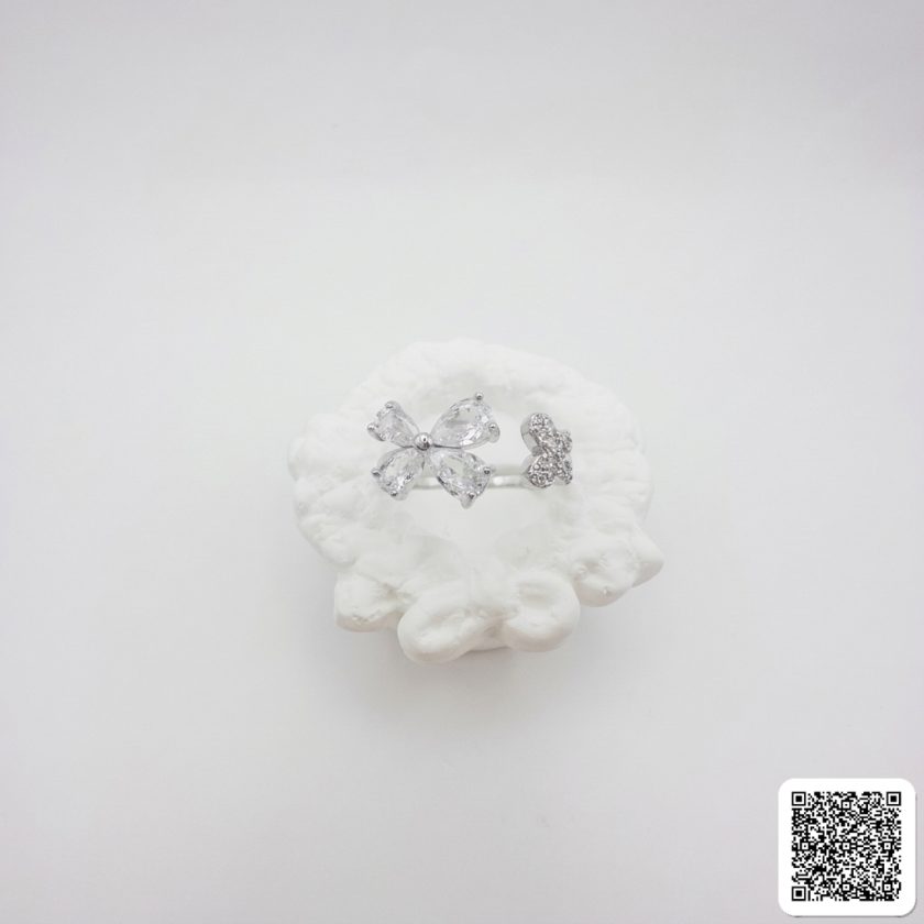 Eleganter Offener Schleifenring Aus 925Er Silber Mit Zirkonia