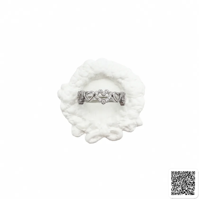 Eleganter Herz Ring Silber Mit Funkelndem Blumenmotiv