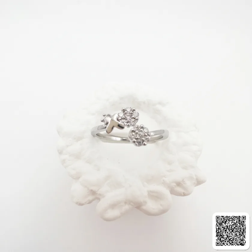 Eleganter Silberring Mit Schmetterling & Zirkonia