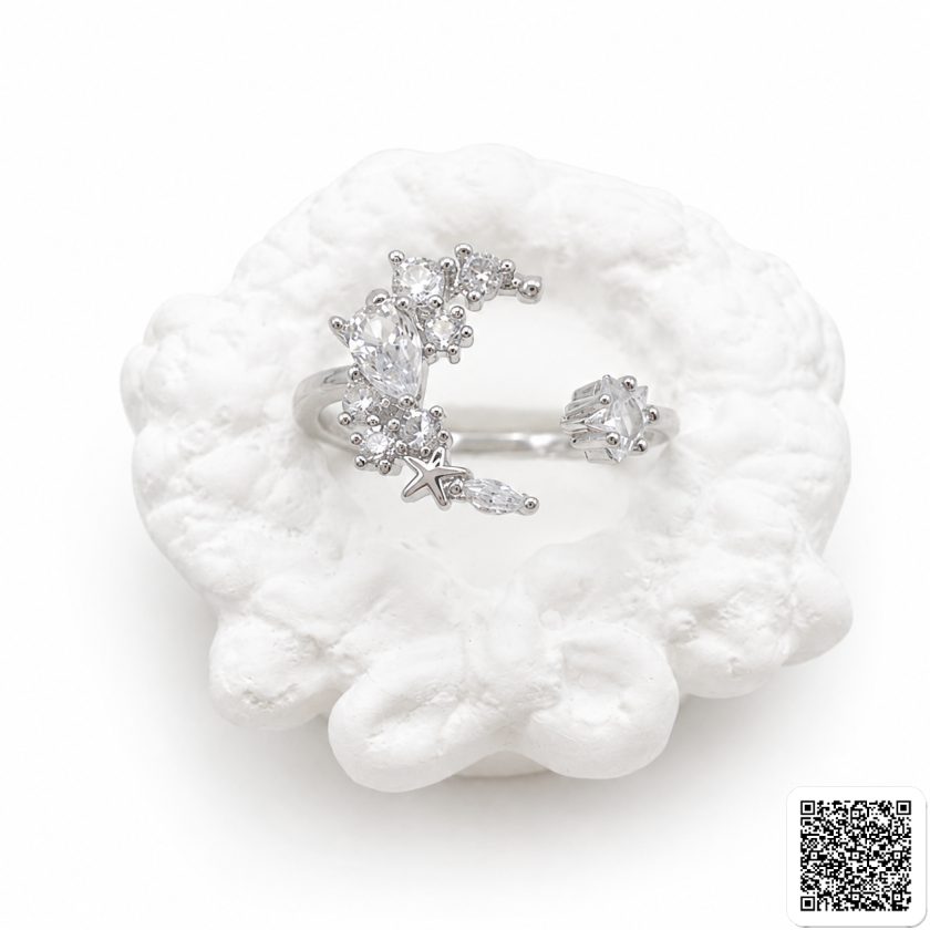 Eleganter Damen Ring Silber Mit Funkelnden Blüten-Details