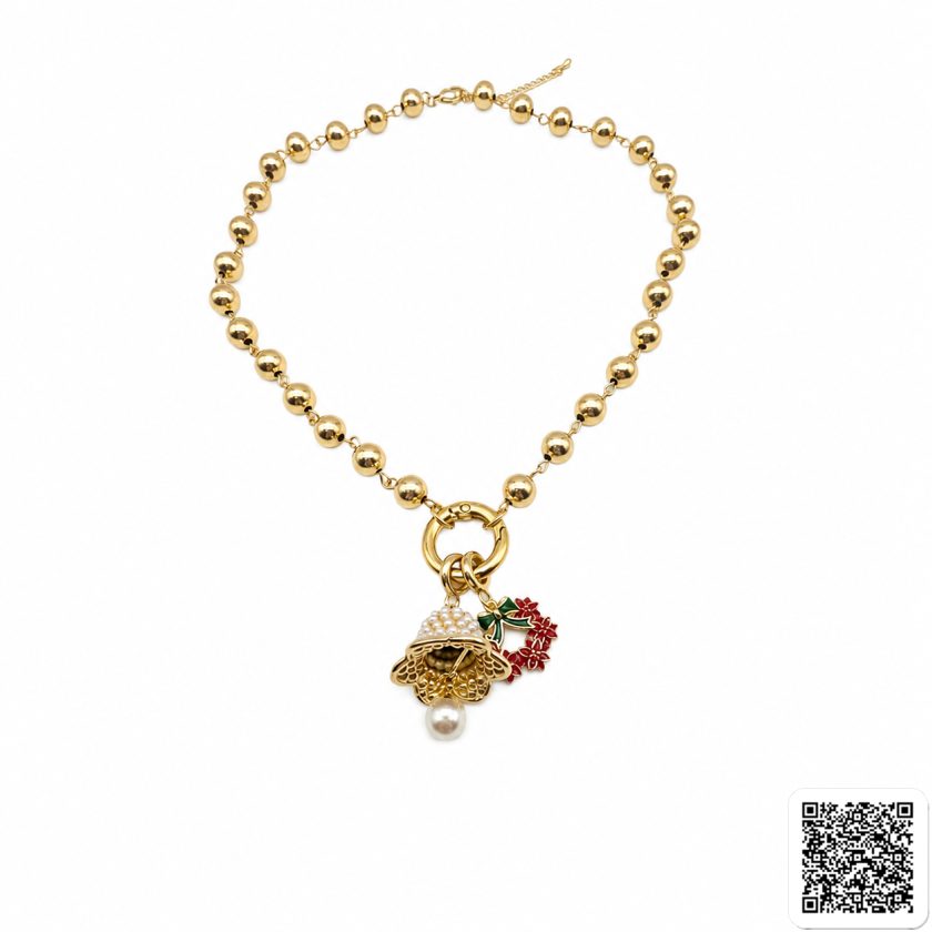 Goldfarbene Perlenkette Mit Blumenanhänger