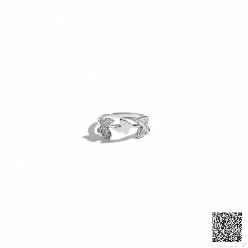 Eleganter Schmetterlingsring Mit Funkelnden Zirkonia