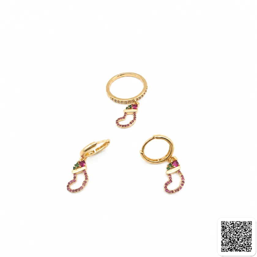 Goldfarbene Hufeisen Ohrringe Mit Passendem Ring Elegantes