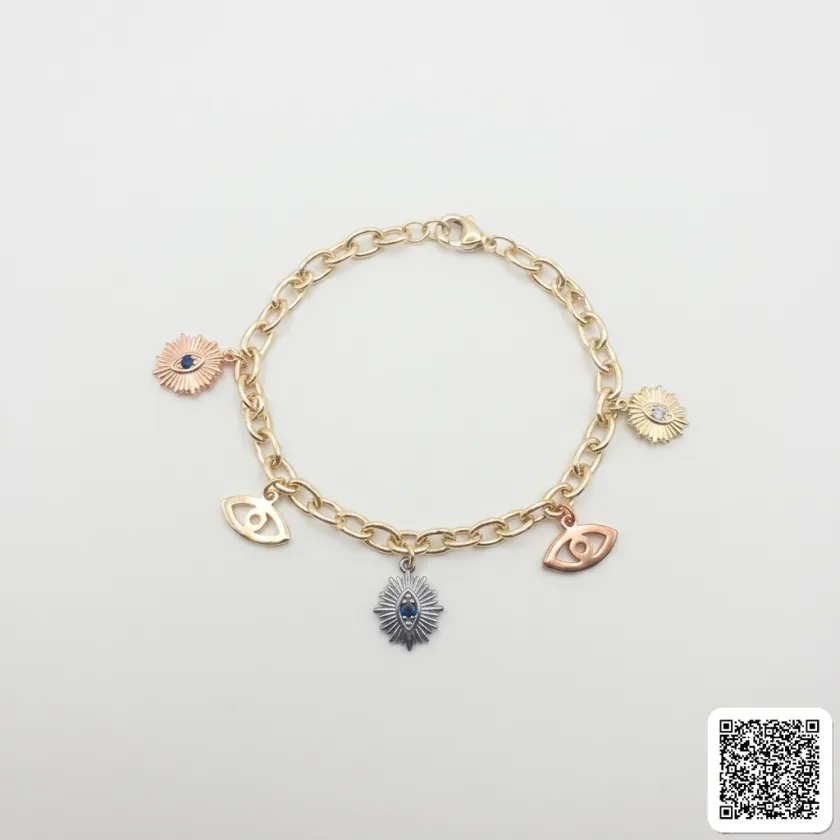Goldfarbenes Charm-Armband Mit Nazar- Und Augen-Anhängern