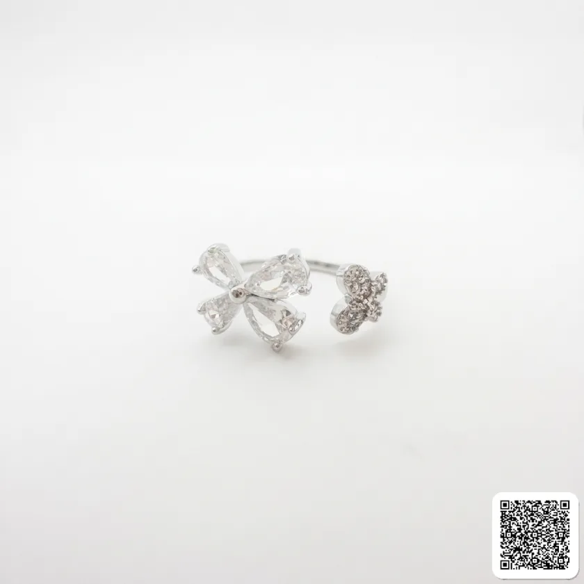 Eleganter Offener Schleifenring Aus 925Er Silber Mit Zirkonia