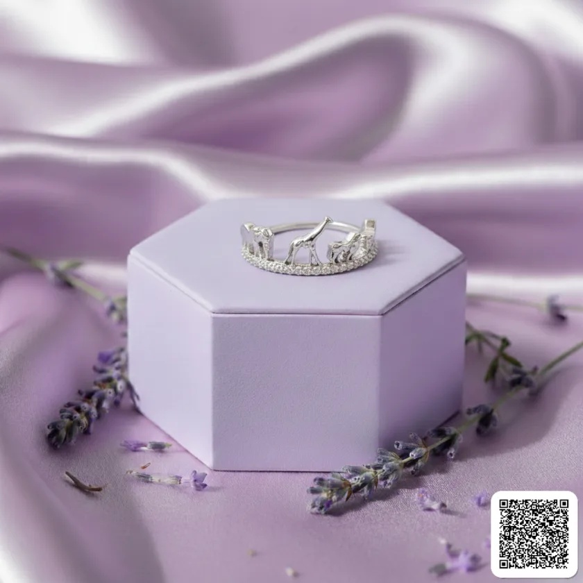 Silberfarbener Safari-Tier Ring Mit Zirkonia Eleganter Giraffen-