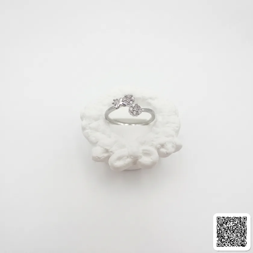 Eleganter Silberring Mit Schmetterling & Zirkonia
