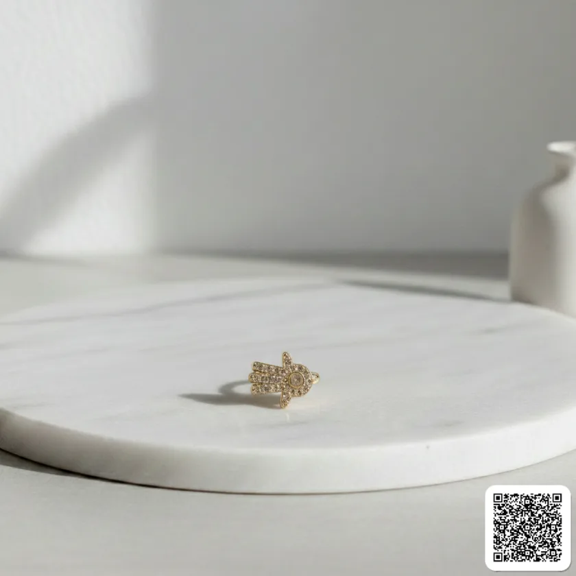 Goldener Hamsa Ear Cuff Mit Zirkonia Eleganter Ohrschmuck