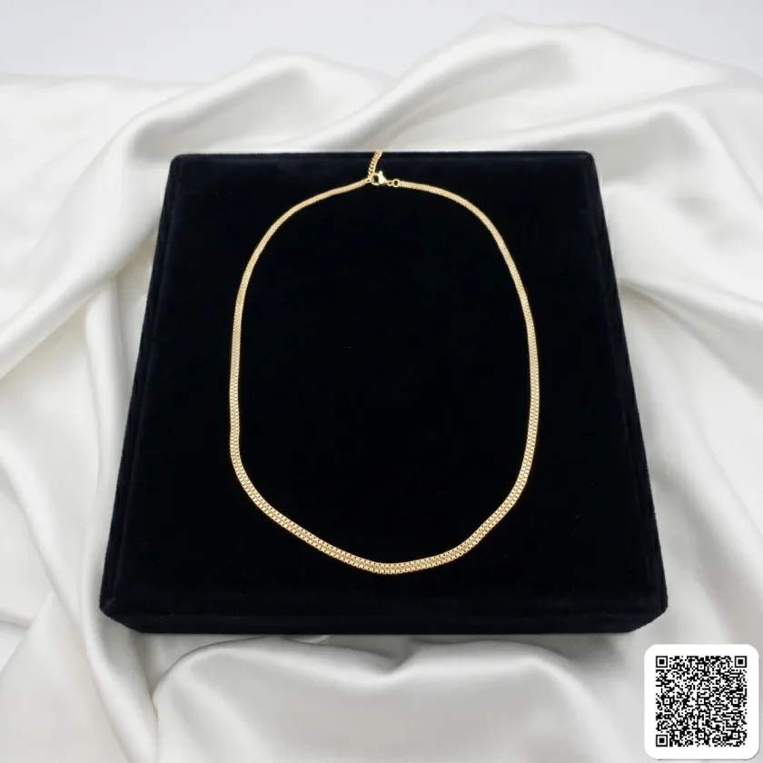 Goldfarbene Schlangen Halskette Elegante Damen Kette